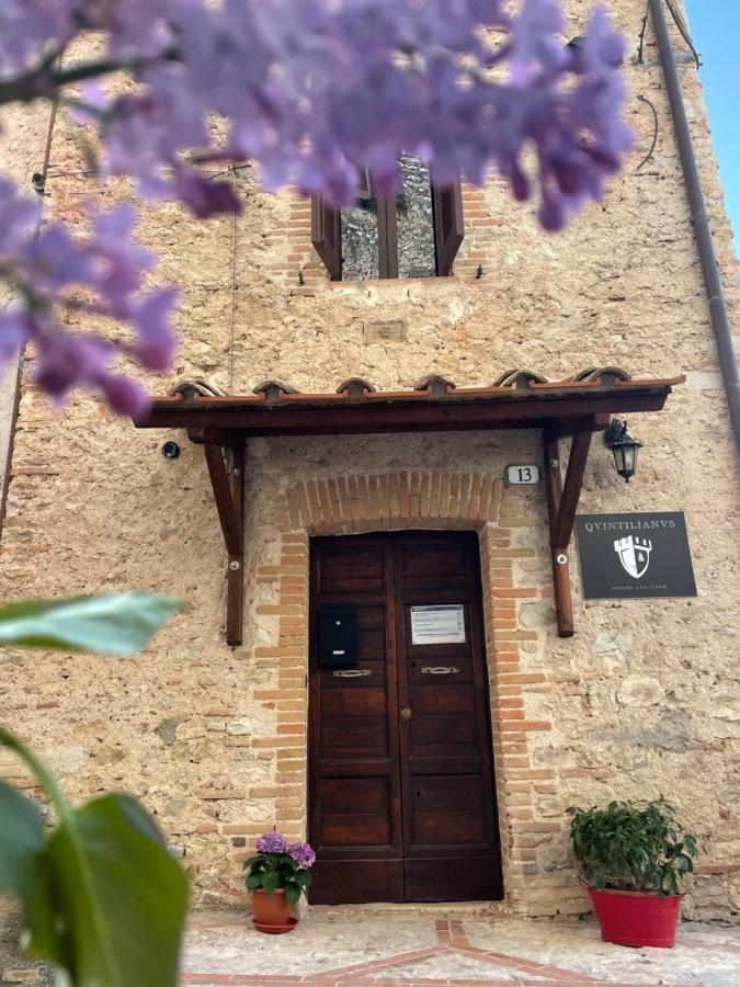 Qvintilianvs Bed and Breakfast Contigliano Buitenkant foto